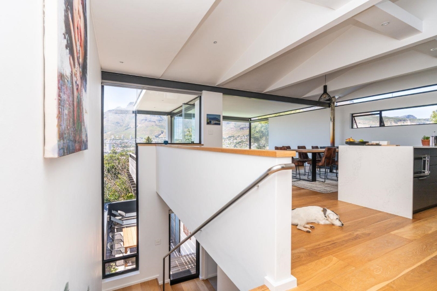 To Let 3 Bedroom Property for Rent in Tamboerskloof Western Cape